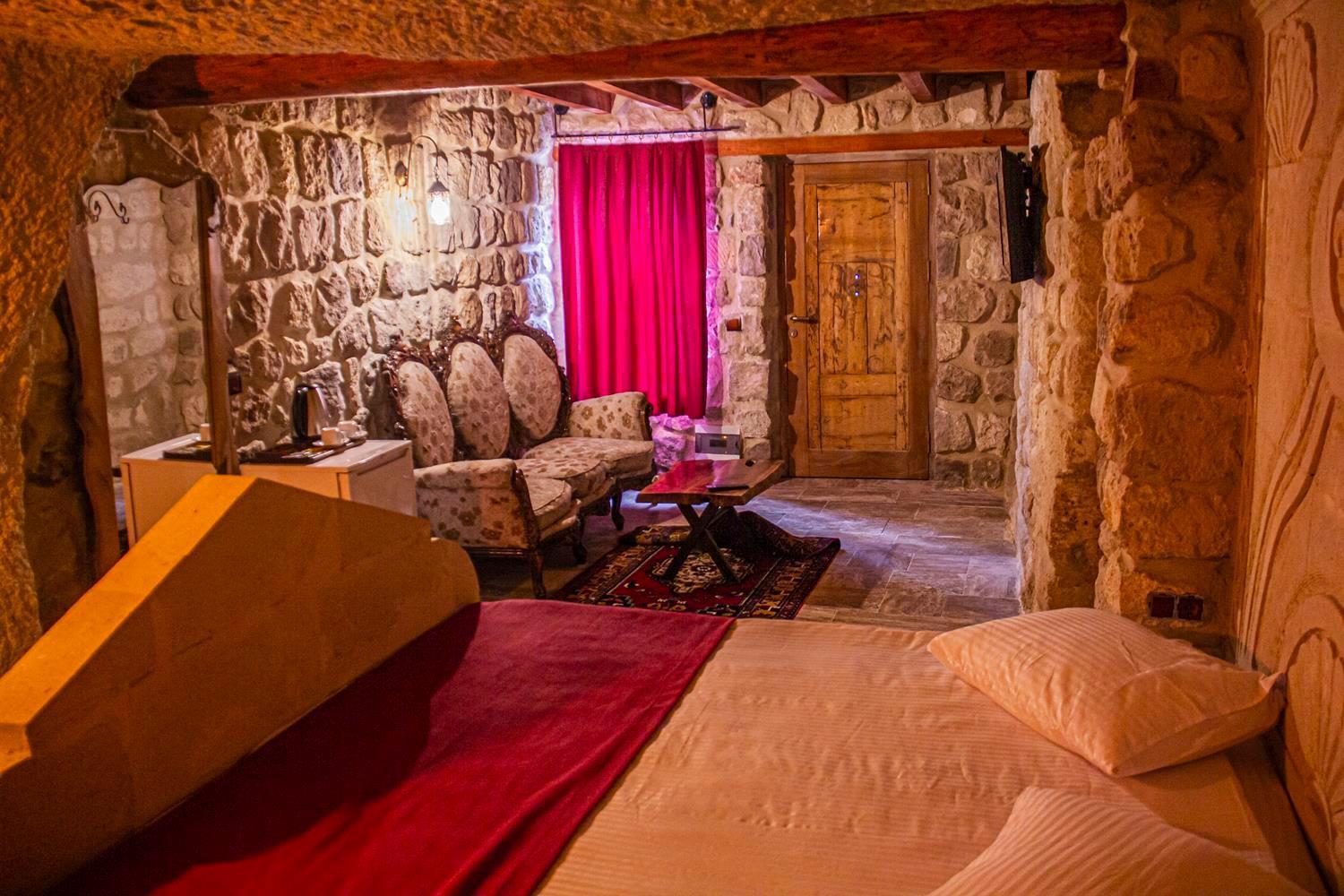 Junior Ottoman Cave Bed and Breakfast Ürgüp Exteriör bild